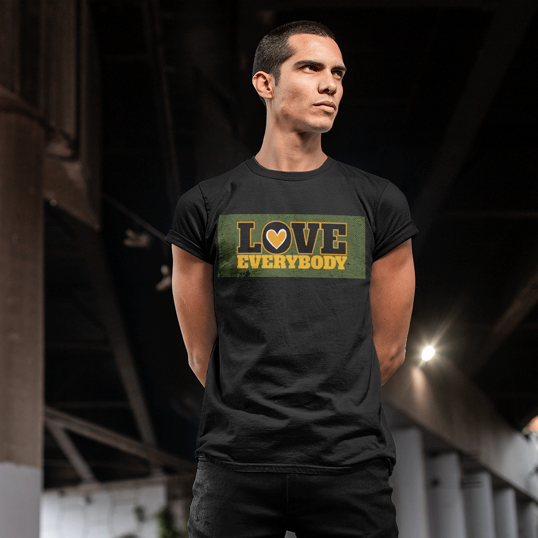 LOVE EVERYBODY – Premium Unisex T-Shirt