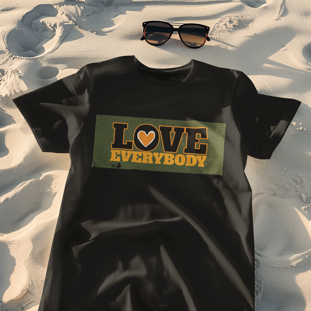 LOVE EVERYBODY – Premium Unisex T-Shirt
