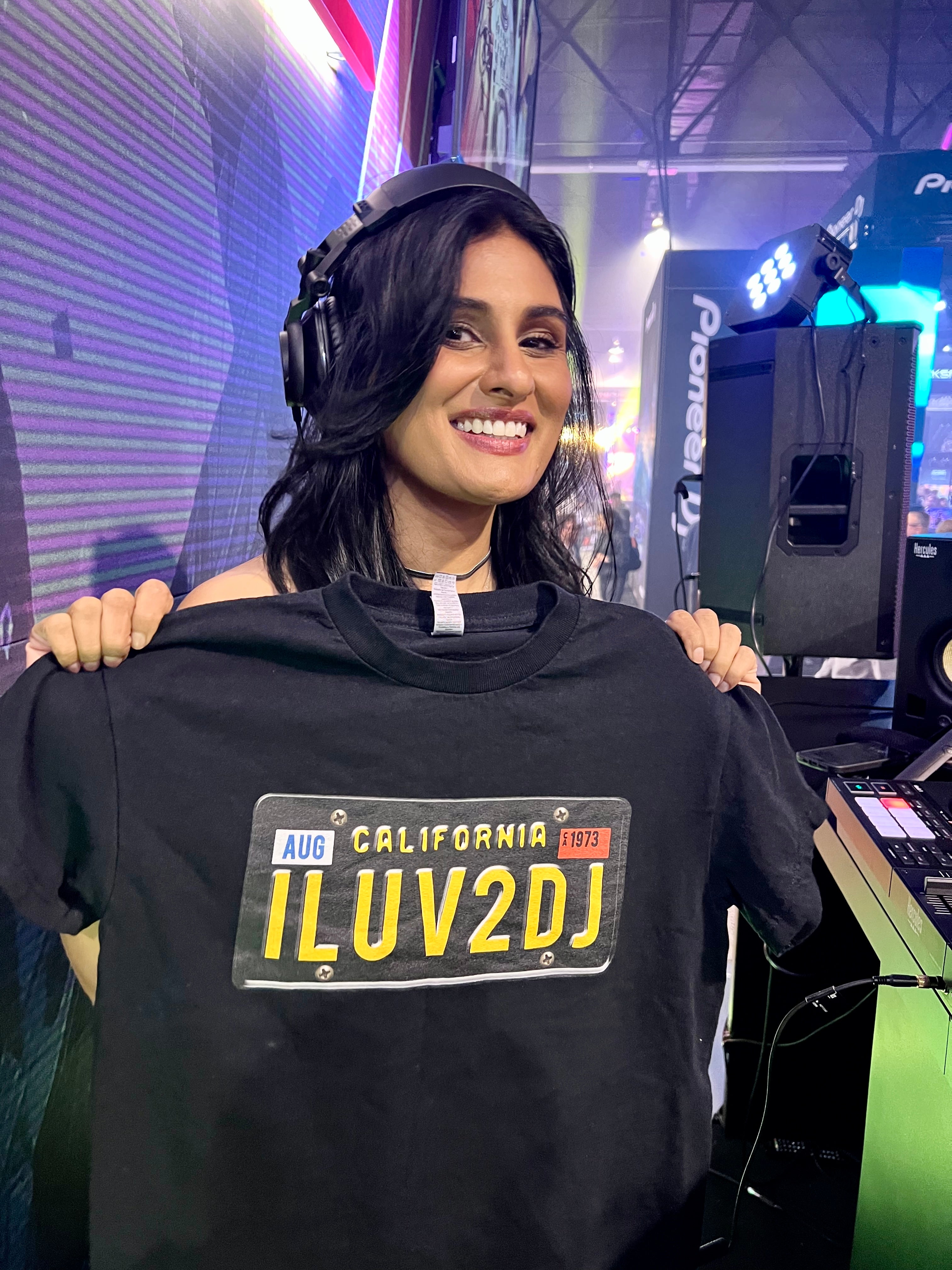 ILUV2DJ California Unisex T-Shirt - Beats 4 Hope