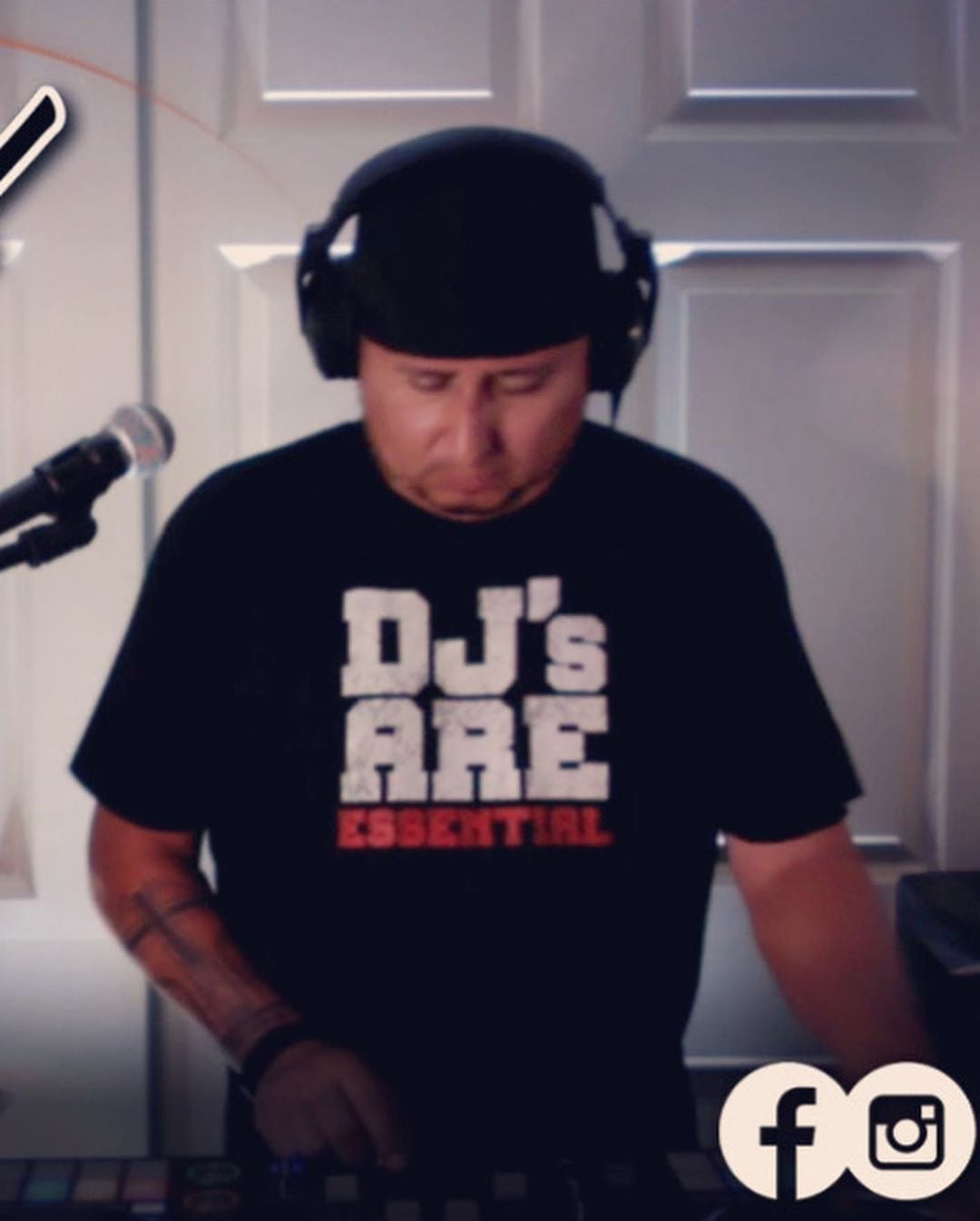 DJ'S ARE ESSENTIAL Unisex T-Shirt - Beats 4 Hope