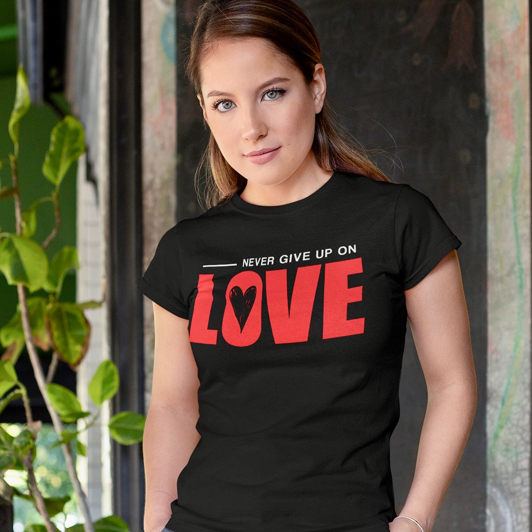 NEVER GIVE UP ON LOVE - Unisex T-Shirt - Beats 4 Hope