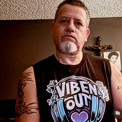 VIBE'N OUT - Muscle Shirt