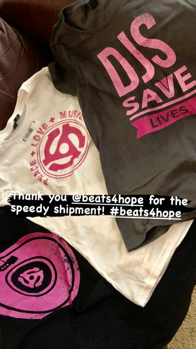DJS SAVE LIVES PINK - Men's Classic T-Shirt - Beats 4 Hope