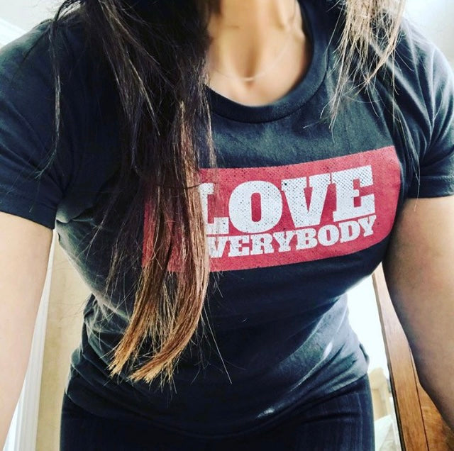 LOVE EVERYBODY T-SHIRT - Beats 4 Hope